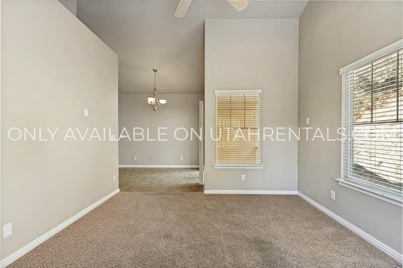 Provo Condo: 1043 Canyon Meadow Dr