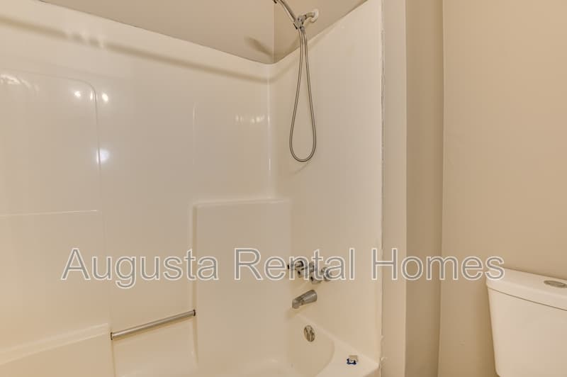 Augusta Condo: 515 3rd Street - B