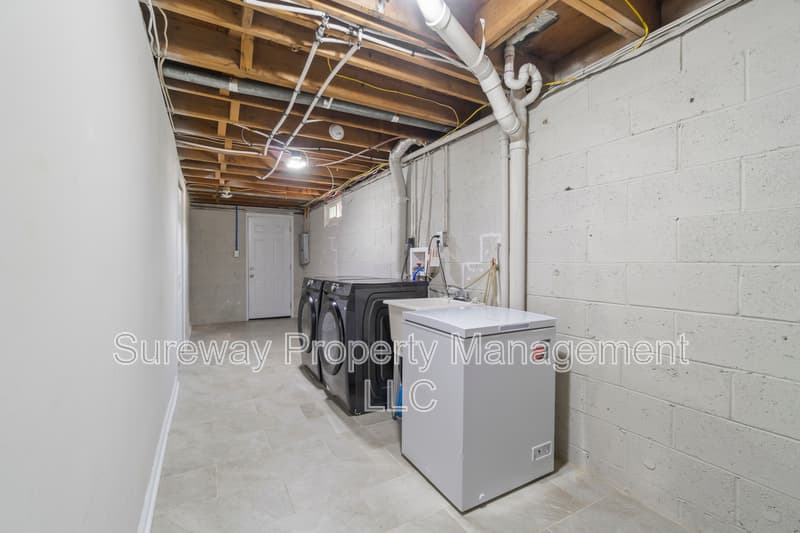 Browns Mills House: 211 California Trail