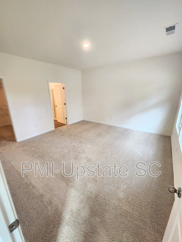 Fountain Inn House: 743 Fountainbrook Ln