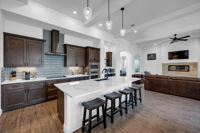 Horseshoe Bay House: 200 Mt Dew