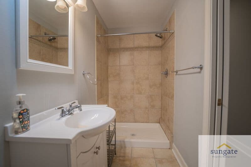 Baltimore Townhome: 11 N Streeper St