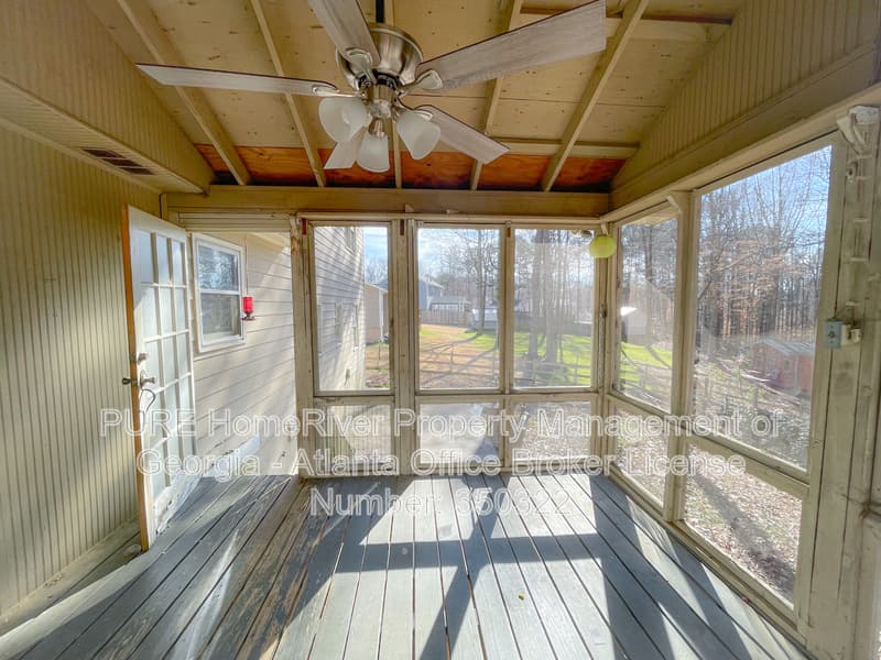 Lawrenceville House: 2280 Castle Royale Dr