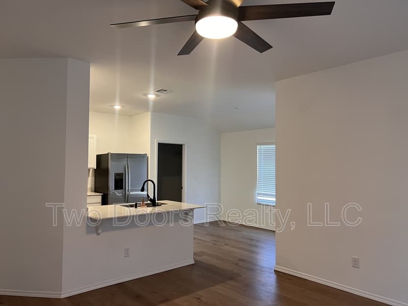 McLoud House: 13361 Mulberry Circle
