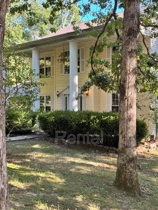 Creal Springs House: 18649 Boundary Rd