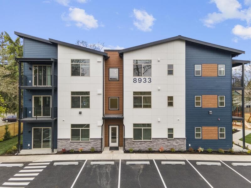 Lakewood Condo: Heron Heights 8933 Gravelly Lake Dr SW - 306