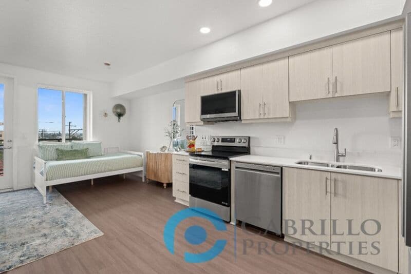 San Diego Apartment: 2724 El Cajon Blvd