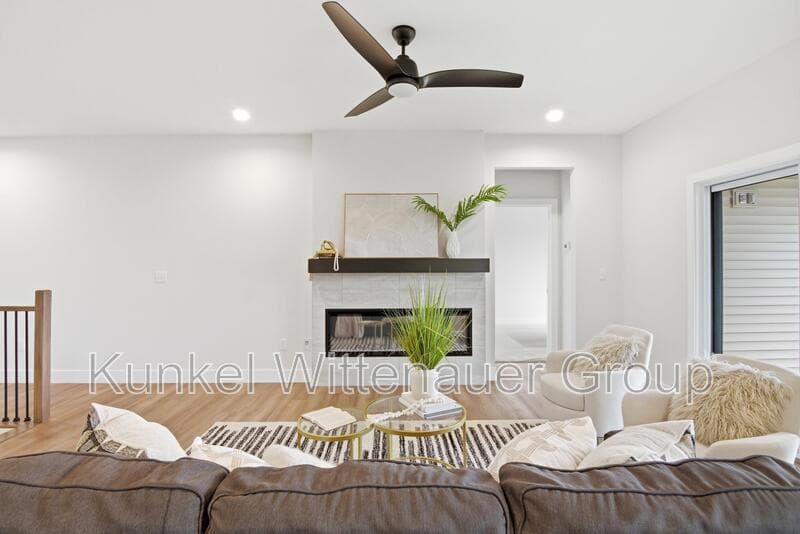O'Fallon House: 829 Bushwood Way