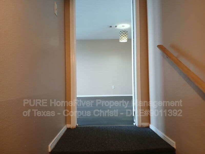 Corpus Christi Townhome: 4401 River Valley Dr