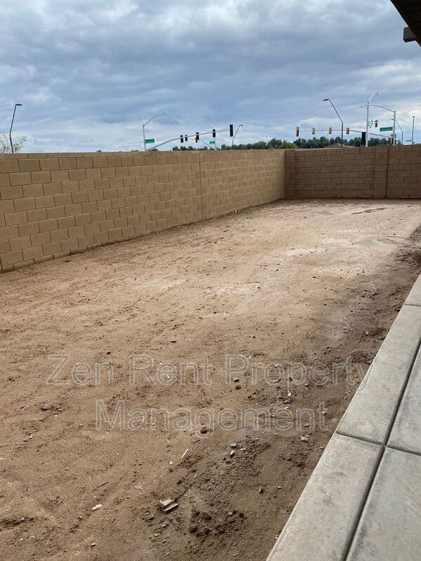 Queen Creek House: 23515 S 231st Way