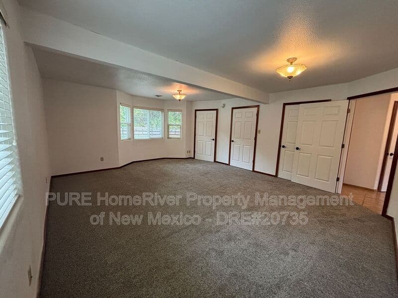 Flora Vista House: 7501 Old Aztec Hwy