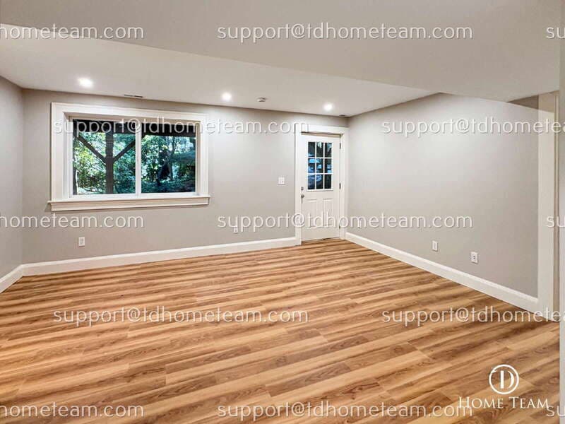 Bellevue House: 12903 NE 28th St