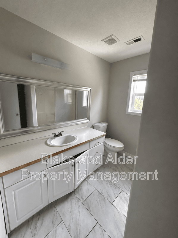 Portland House: 5609 SE 117TH Ave