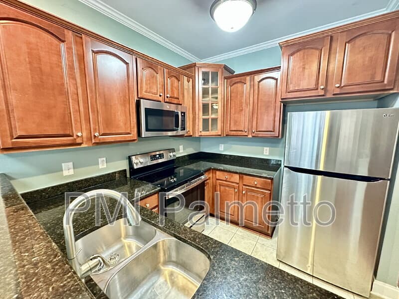 Lexington Townhome: 117 Park Ridge Way