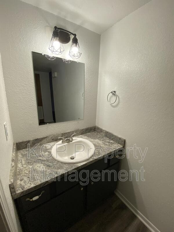 Greenwood Condo: 340 West Dogwood - 3