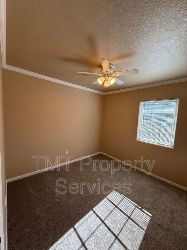 Sacramento House: 4200 35th St