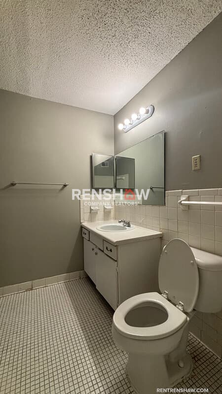 Memphis Condo: 3210 Thirteen Colony Mall