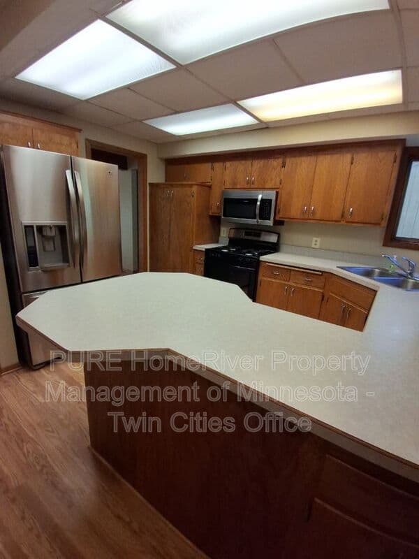Northfield House: 1468 90th St W