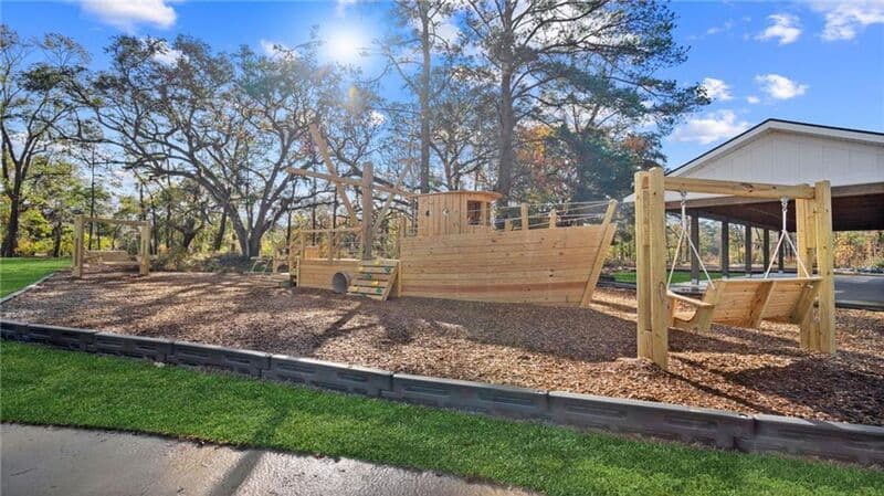 Savannah House: 110 Painted Lady Loop