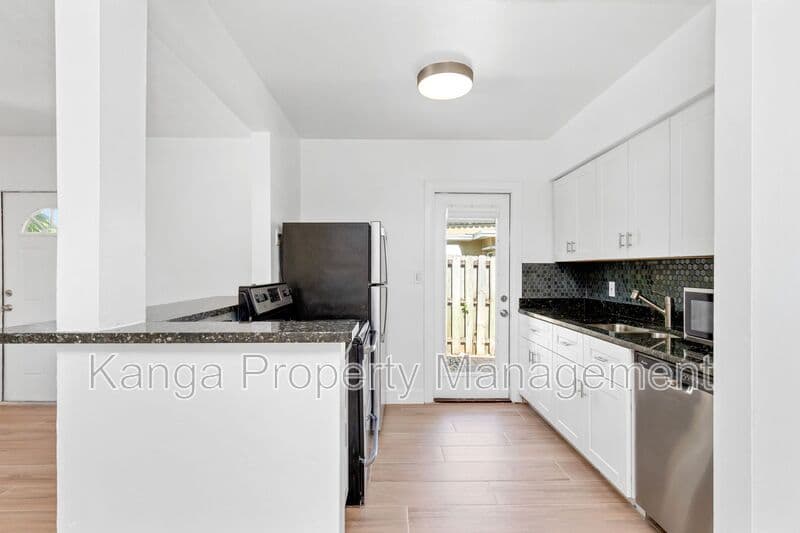 Fort Lauderdale House: 1134 Ne 16 Terrace