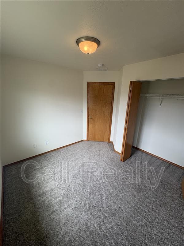 Spokane valley Townhome: 18716 E Augusta