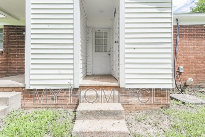 Charlotte Condo: 2517 Hemphill Street - 2