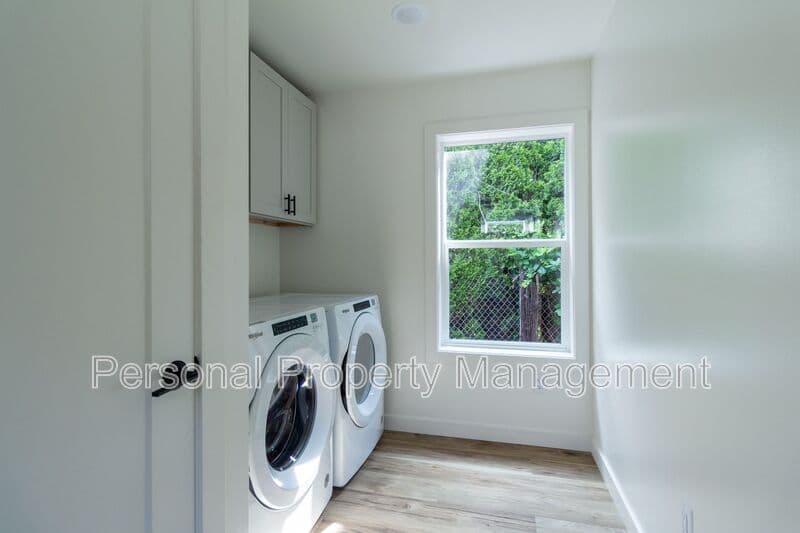 Vancouver Condo: 8005 NE 32nd St