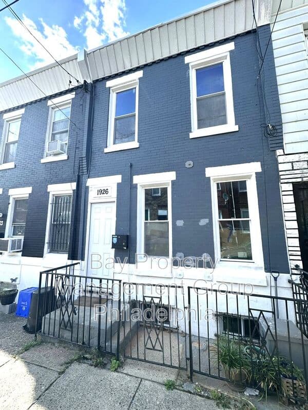 Philadelphia House: 1926 McClellan St