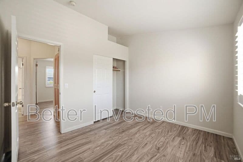 Santa Rosa House: 2427 Bramble Way