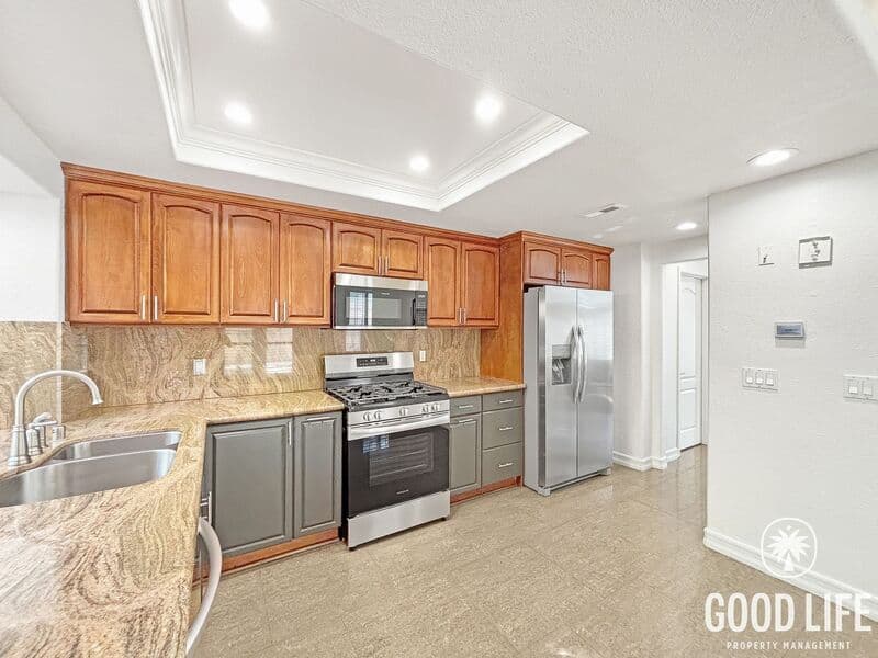 Spring Valley House: 10194 Diamond Head Ct
