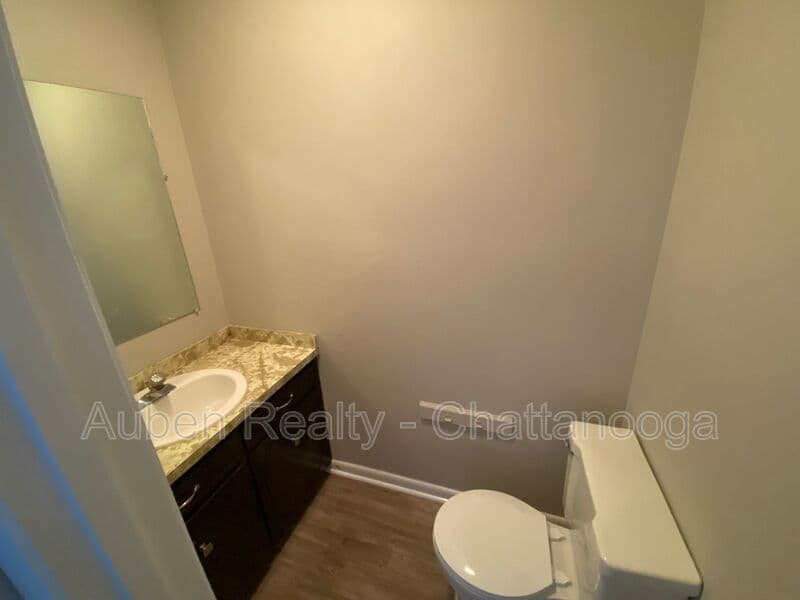 Chattanooga Condo: 19 Tunnel Boulevard