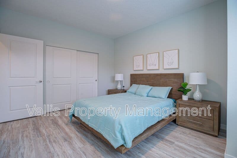 Molalla Condo: 13001 S Crompton Lane