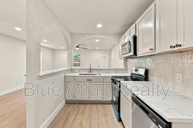 Arlington House: 116 Maple Street