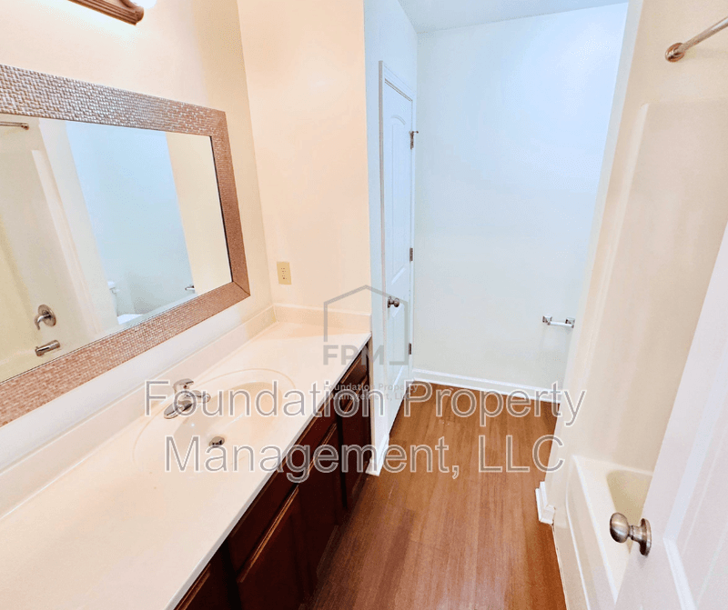 Memphis Condo: 1314 Crosstown Court
