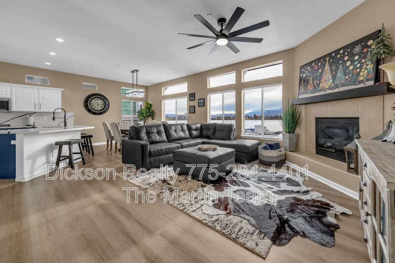 Sparks House: 1165 Harbour Cove Court