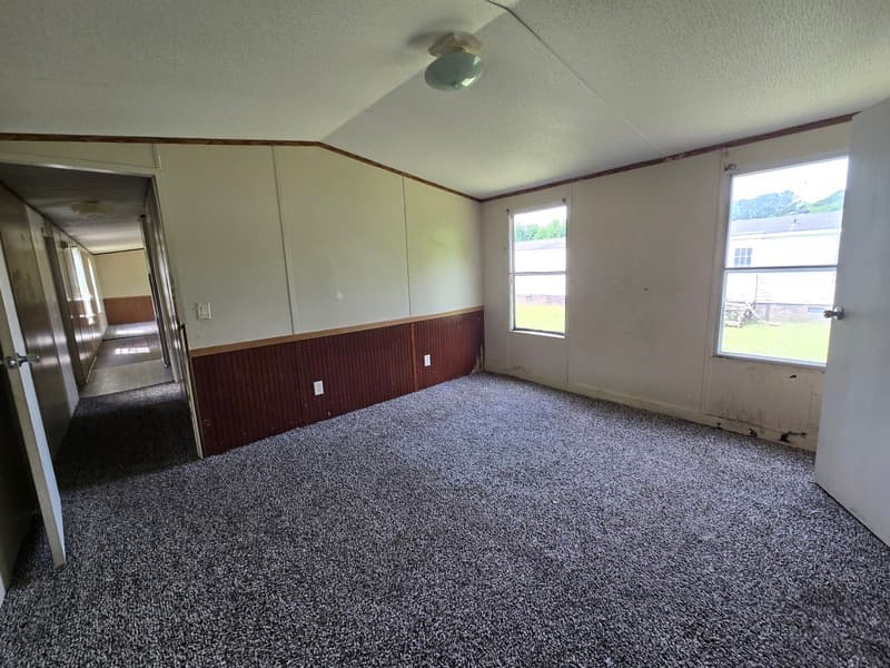 Fayetteville House: 2502 Cattail Cir