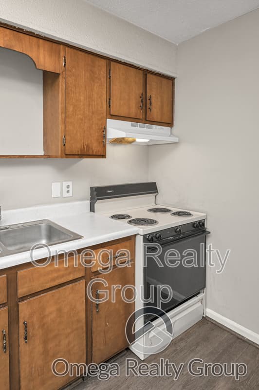 Bessemer Condo: 425 Oakwood Ave