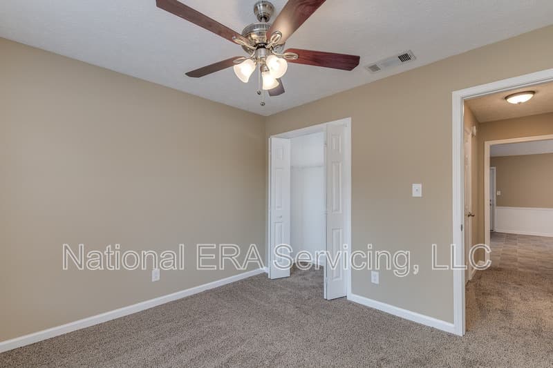 Covington House: 35 Oak Ridge Ct