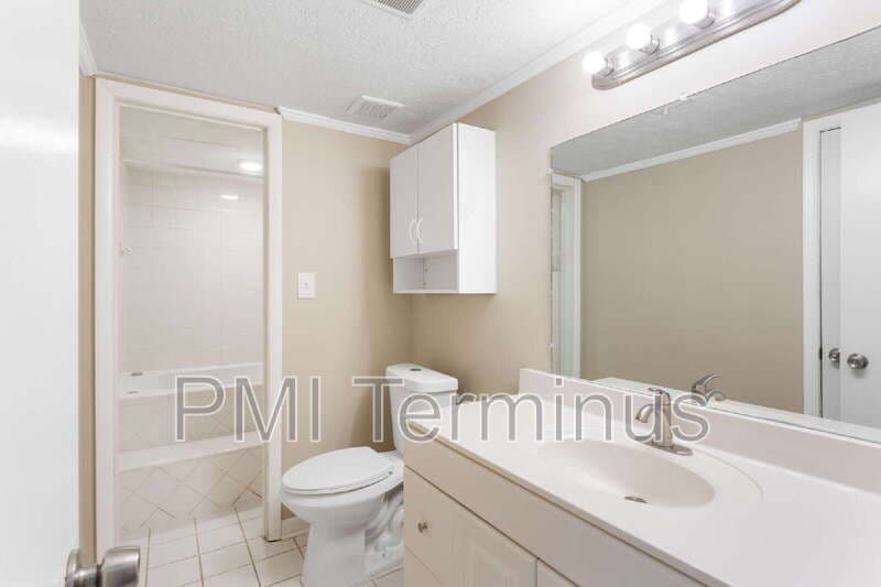 Marietta Townhome: 2672 Moss Lane