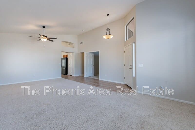 Mesa House: 4133 E Elmwood St
