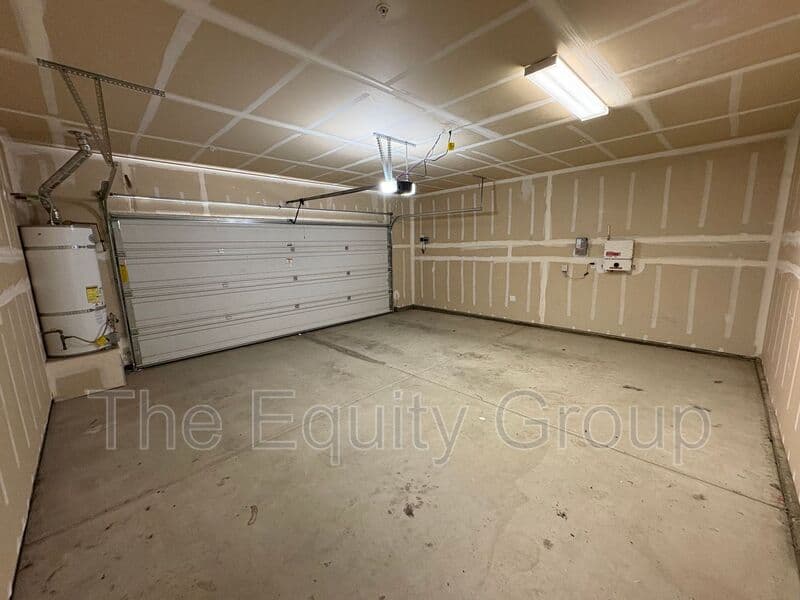 Tulare House: 3272 Manchester St