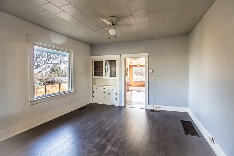 Spokane Valley House: 923 South Progress Road