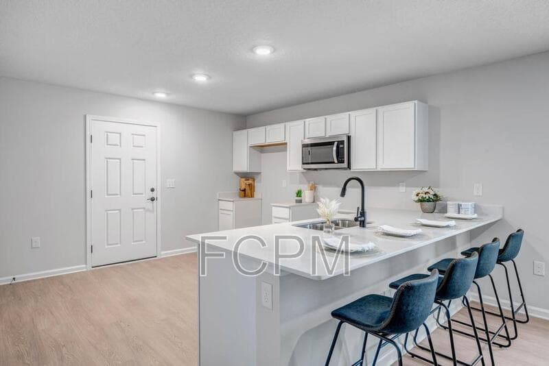 Jacksonville House: 5460 Amazon Ave