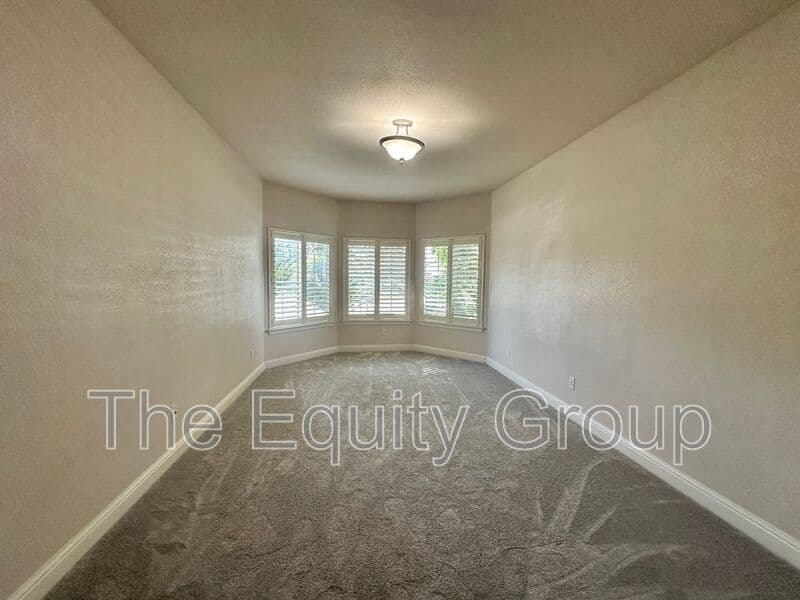 Visalia House: 239 North Preston St