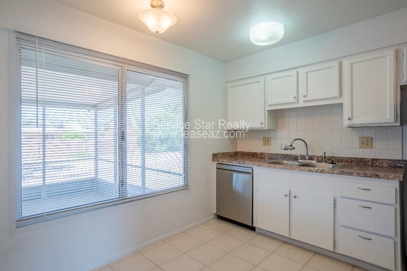 Sun City House: 17230 N Palo Verde Dr