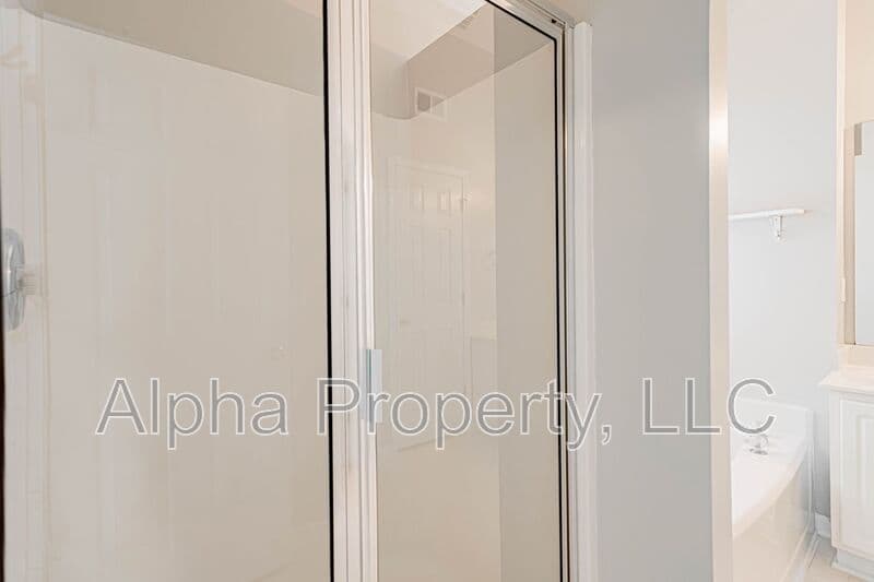 Greenville House: 7 Box Tree Way