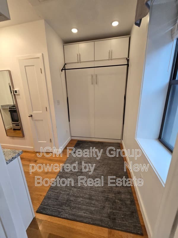 Chelsea Condo: 16 Fifth Street
