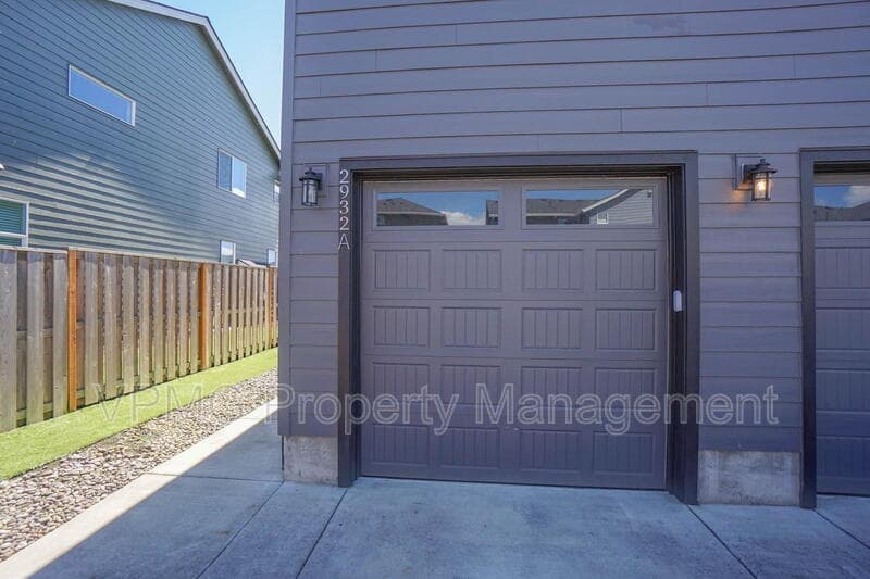 Battle Ground Townhome: 2932 Northwest 16th Street