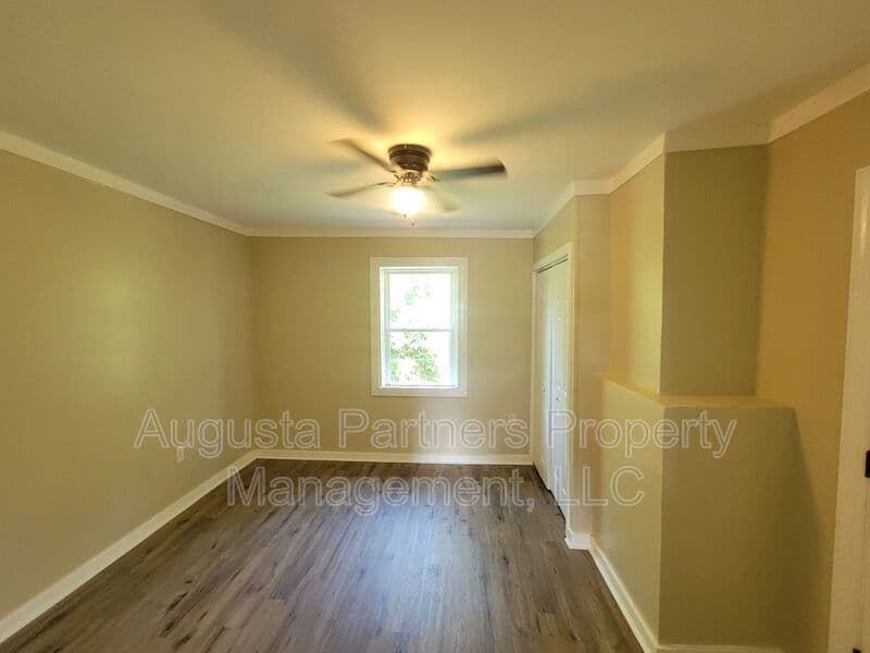 Augusta House: 2133 Grand Boulevard