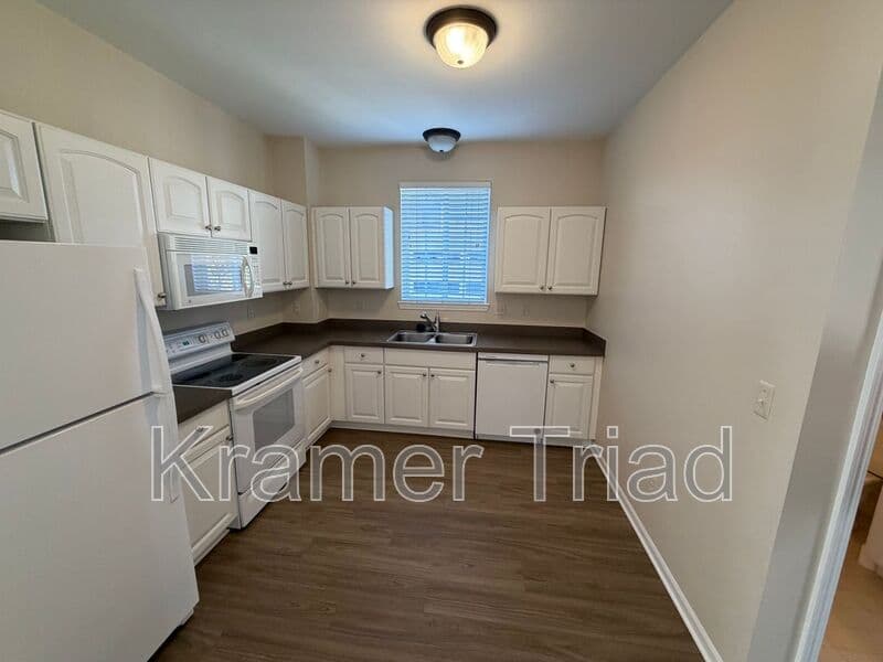 Southfield Condo: 25504 St. James